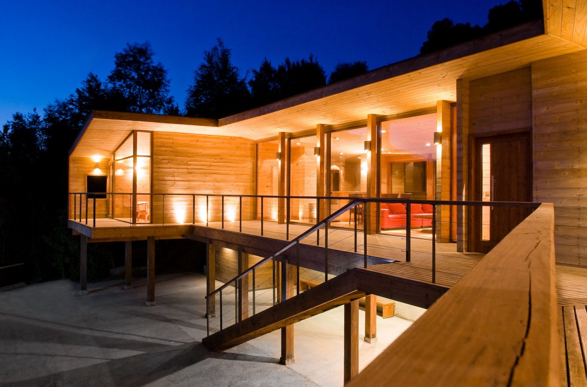 7 homes built using shipping containers 7 homes built using shipping containers
