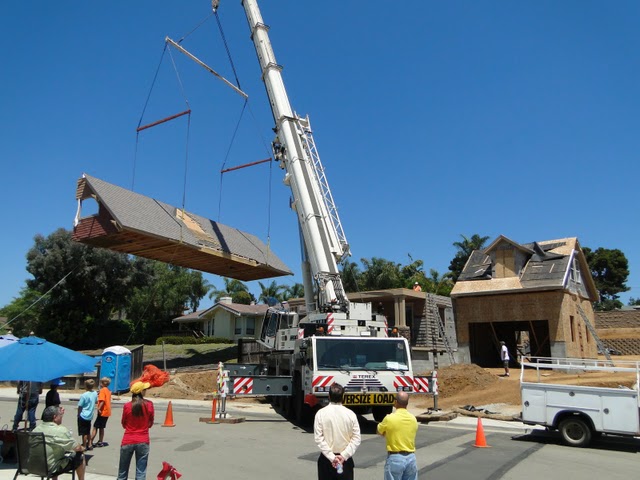 Do I Need to Hire a Site Contractor to Complete My Custom Modular Home in Los Angeles?