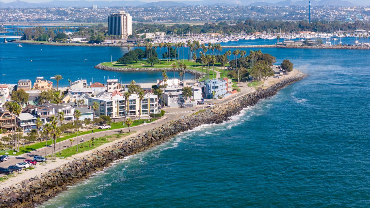 A coastal San Diego community
